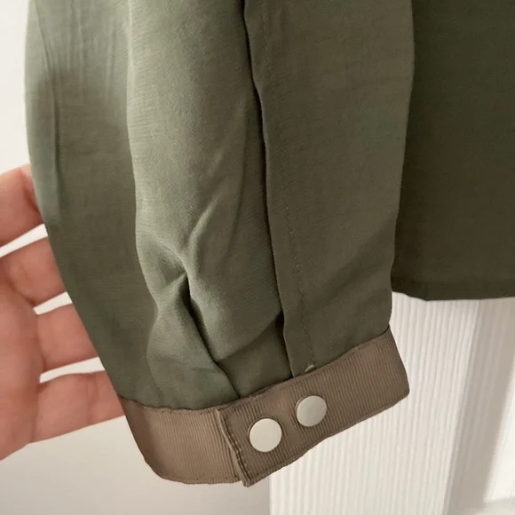 Easel shirt / jacket olive green color very beautiful size L - Picture 3 of 8